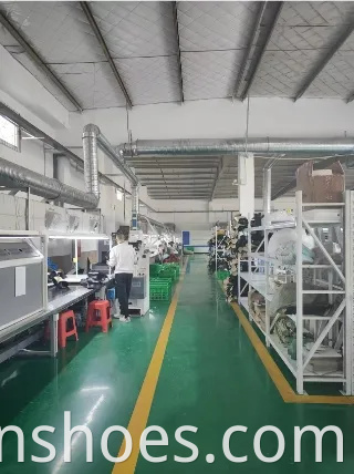 Women's Heeled Sandals Red Satin Sparkly Rhinestone Strap Open-Toe Block Chunky Heels